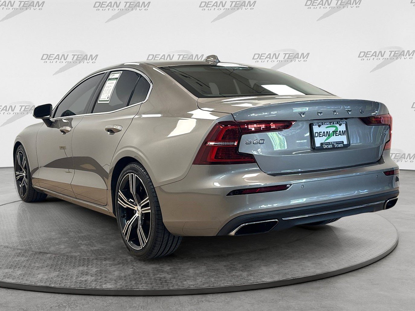 Used 2019 Volvo S60 T5 Inscription FWD image 6