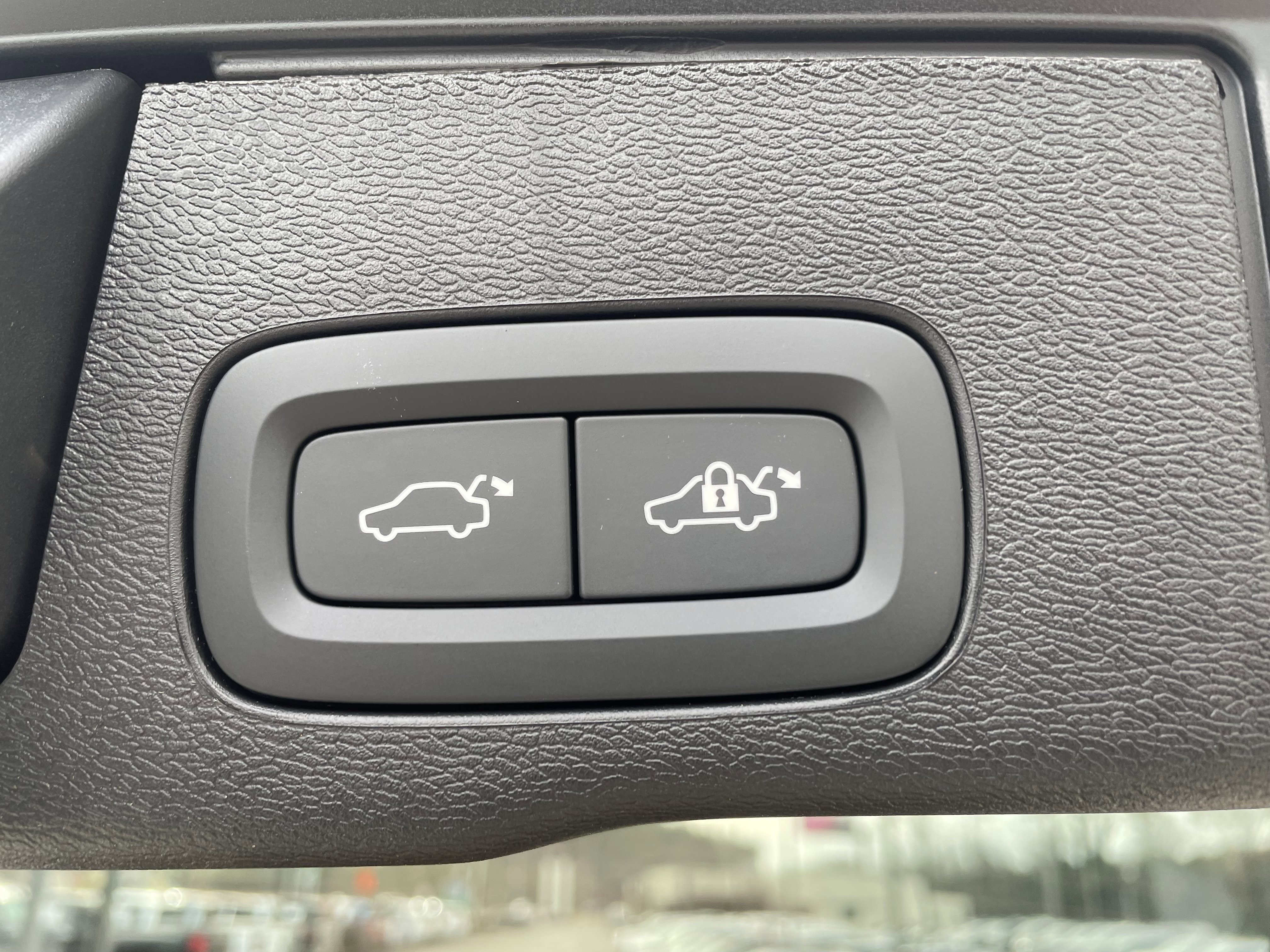 New 2026 Volvo XC60 T8 Plus w/ Protection Package Premier image 10