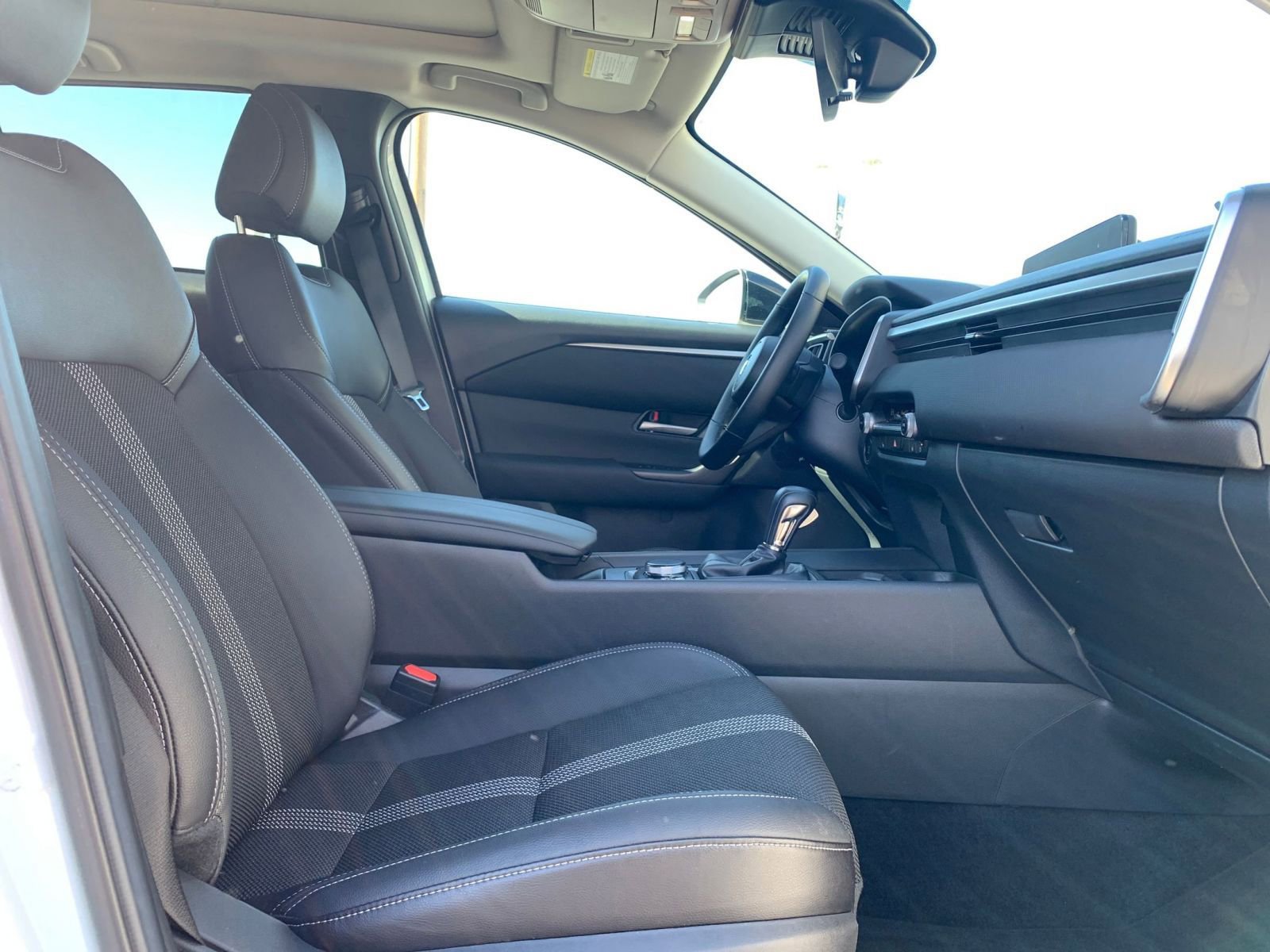 Used 2025 MAZDA CX-50 AWD 2.5 S w/ Premium Package image 38