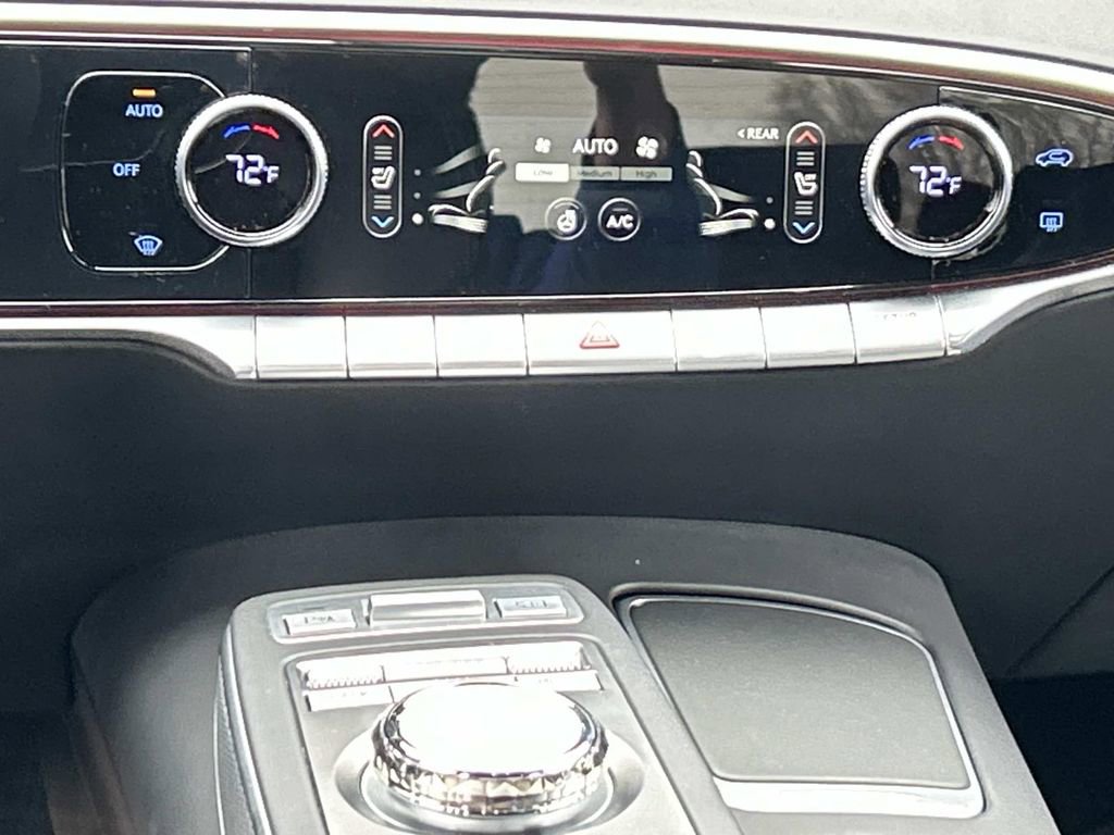 Used 2025 Genesis GV70 3.5T Sport image 30