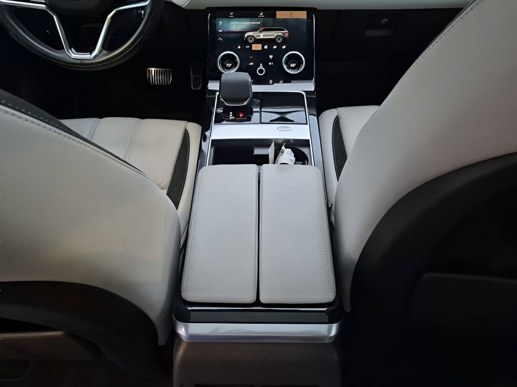 Used 2021 Land Rover Range Rover Velar R-Dynamic S image 22