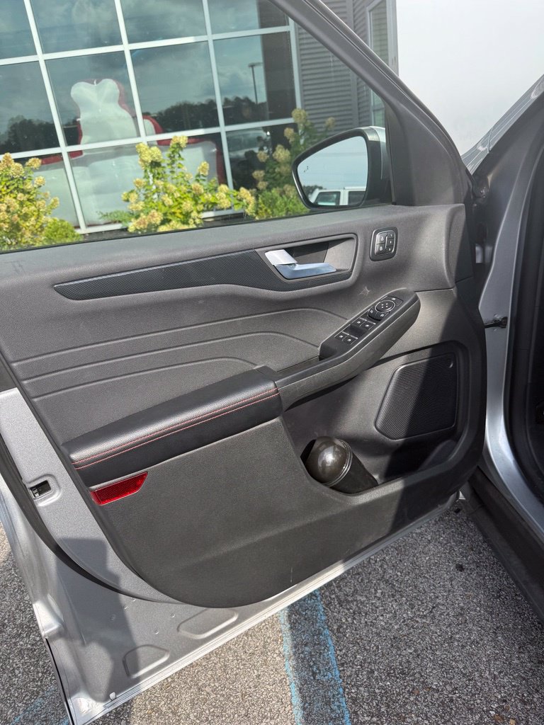 Used 2024 Ford Escape ST-Line Elite AWD/4WD image 14