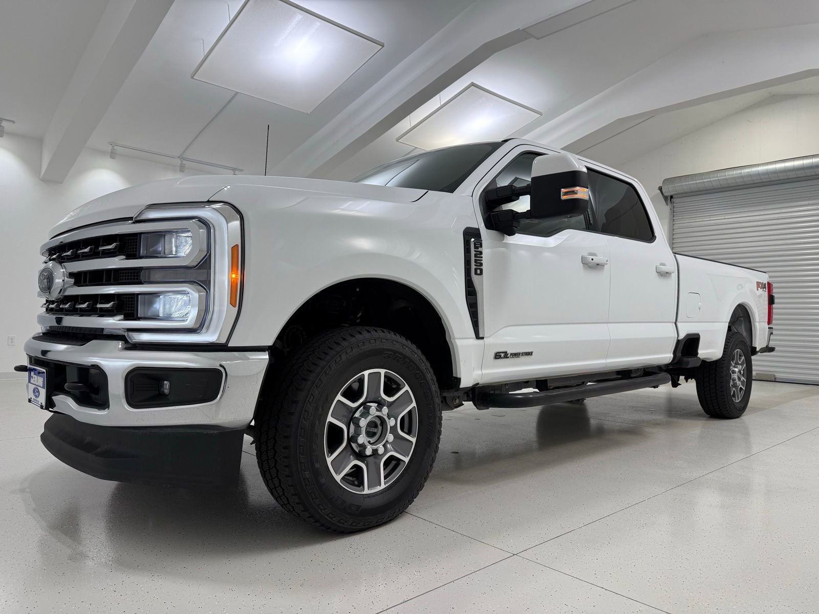 Used 2023 Ford F250 Lariat w/ FX4 Off-Road Package AWD/4WD image 3
