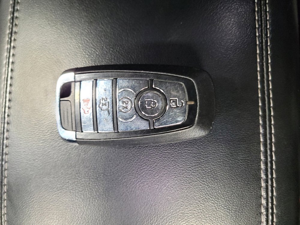 Used 2022 Lincoln Corsair FWD w/ Premium Package image 32