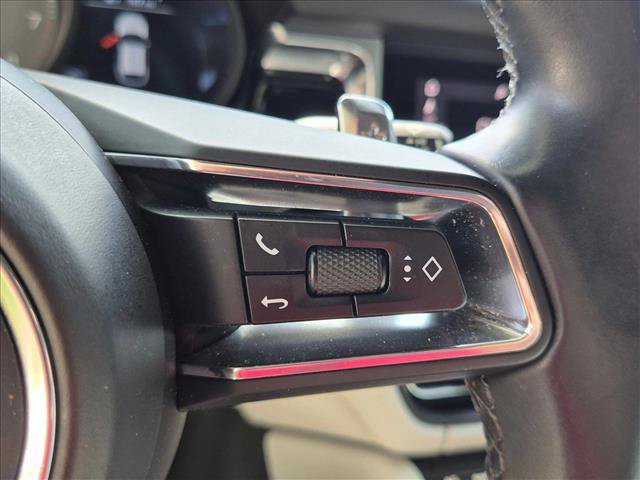Used 2022 Porsche Macan S AWD/4WD image 12