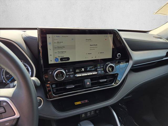 Certified 2026 Toyota Highlander XLE AWD/4WD image 12