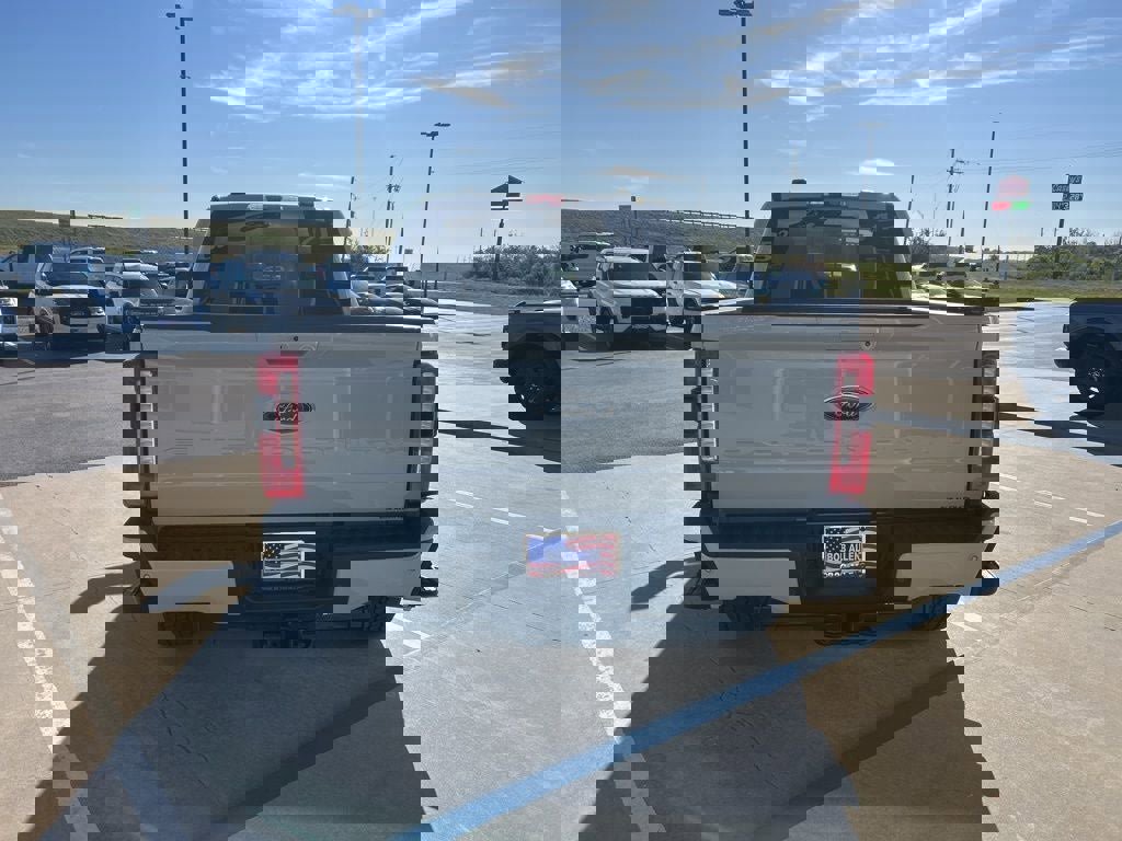 New 2026 Ford F250 Lariat w/ Black Appearance Package image 4