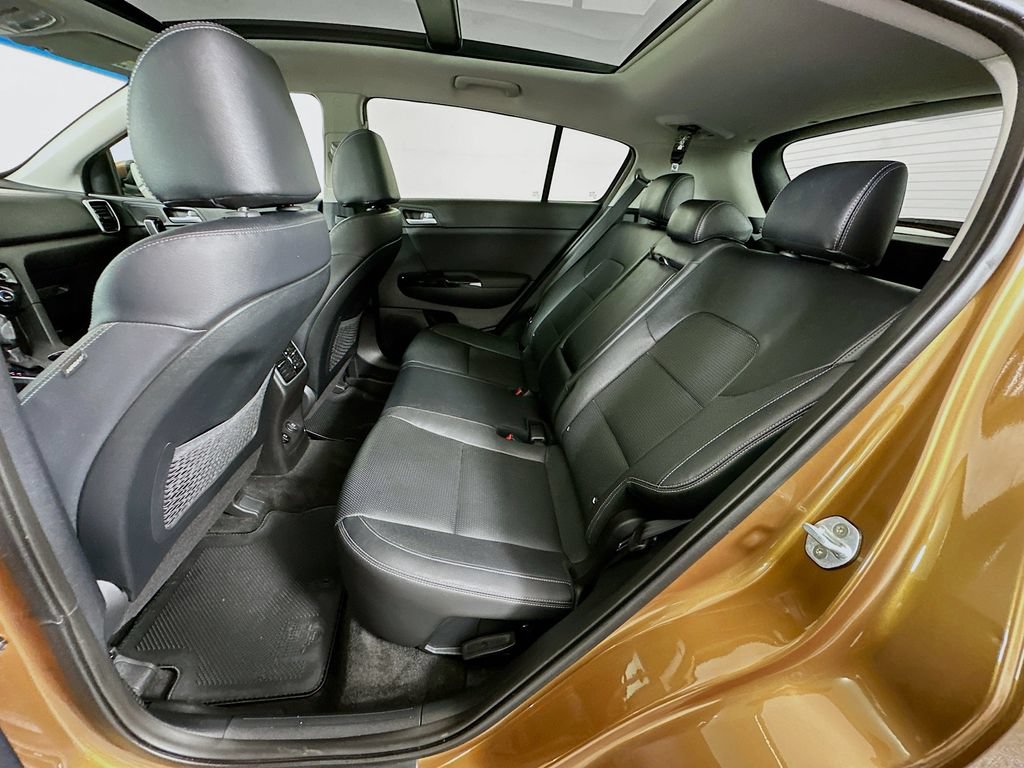 Used 2020 Kia Sportage EX w/ EX Technology Package FWD image 25