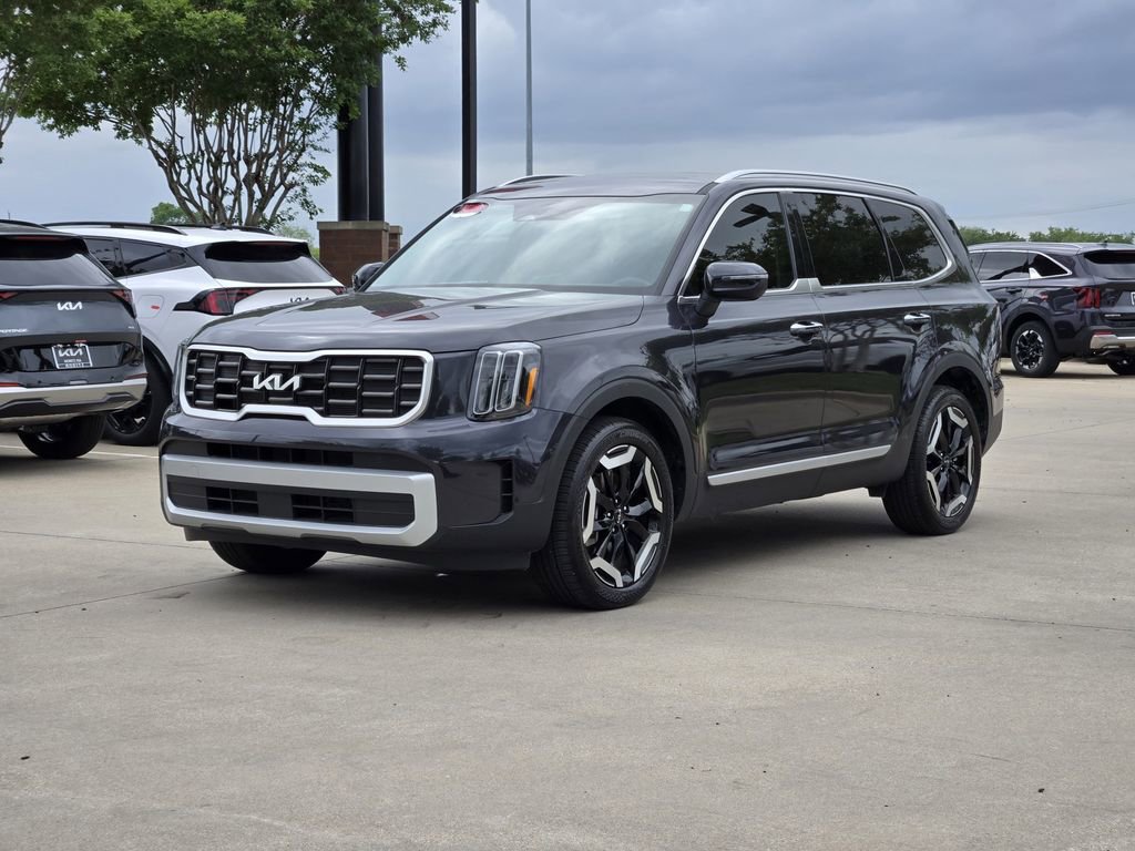 New 2025 Kia Telluride S image 2