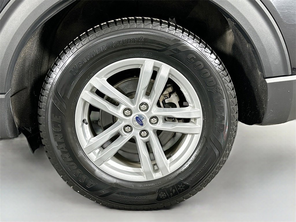 Used 2024 Ford Explorer XLT w/ Equipment Group 202A image 29