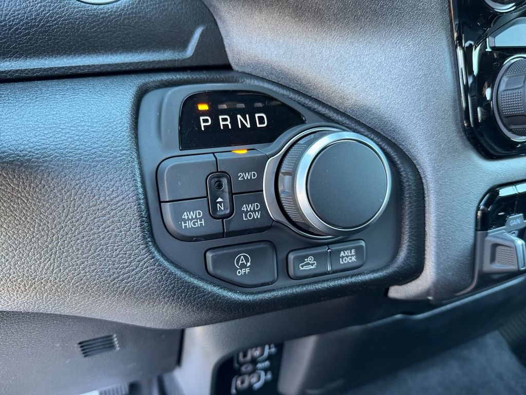 New 2026 RAM 1500 Classic Warlock image 28