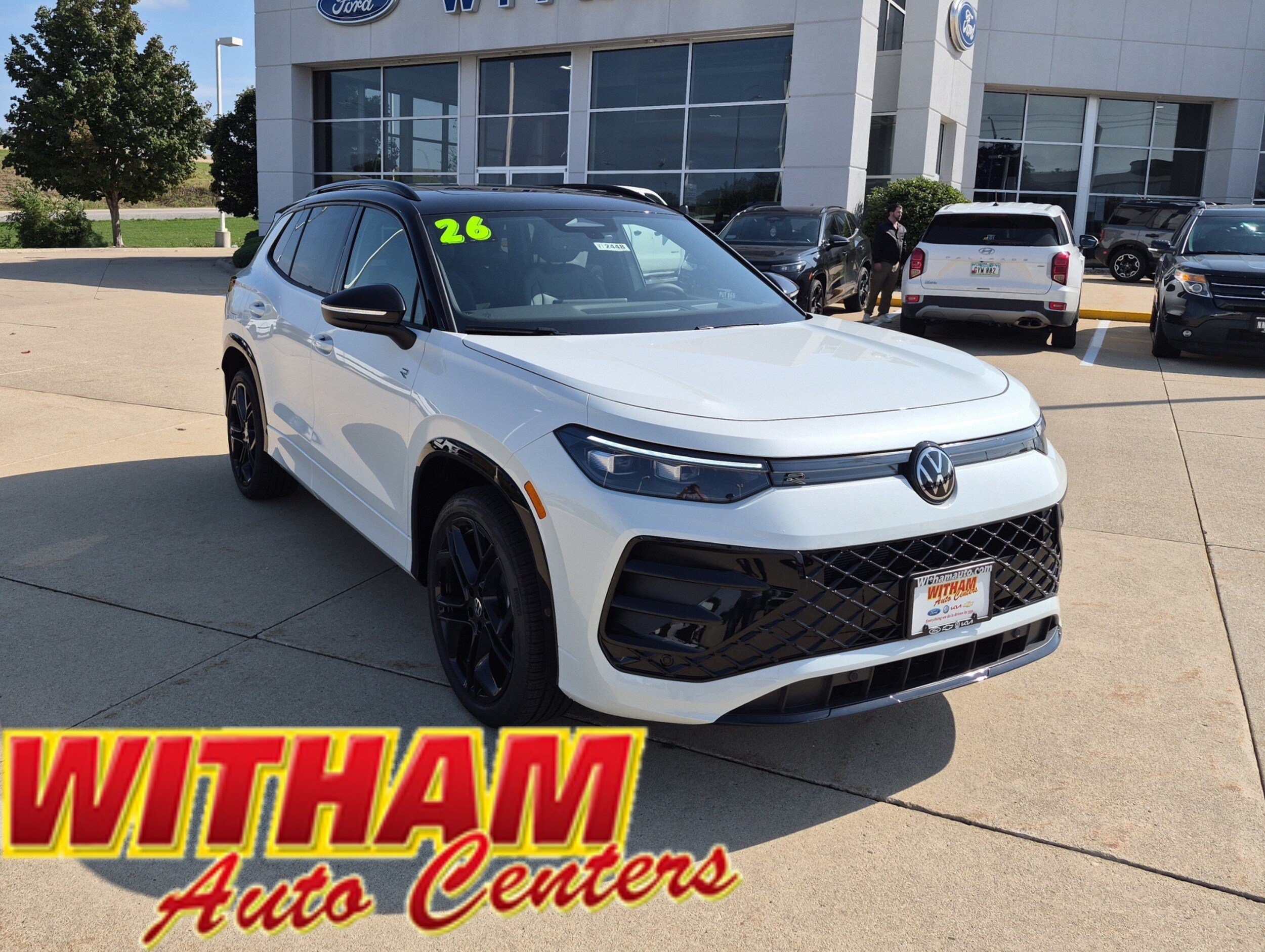 New 2026 Volkswagen Tiguan SE R-Line AWD/4WD image 1