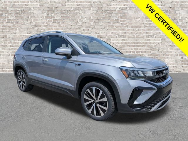 Certified 2023 Volkswagen Taos SE w/ Panoramic Sunroof Package FWD image 1