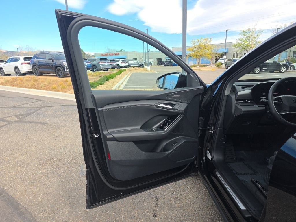 Used 2025 Audi Q6 e-tron Premium Plus w/ Premium Plus image 9