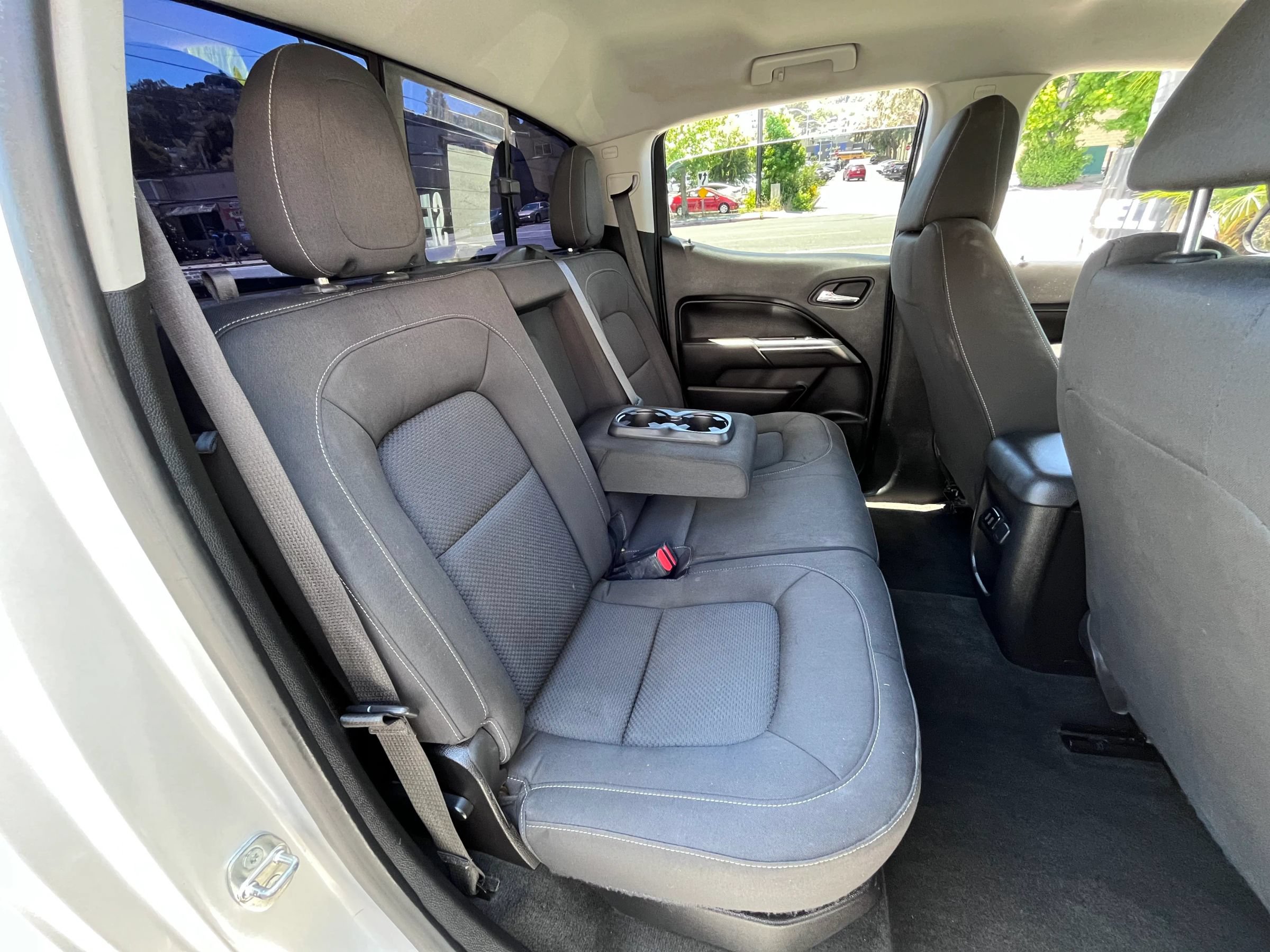Used 2016 Chevrolet Colorado LT w/ LT Convenience Package RWD image 13