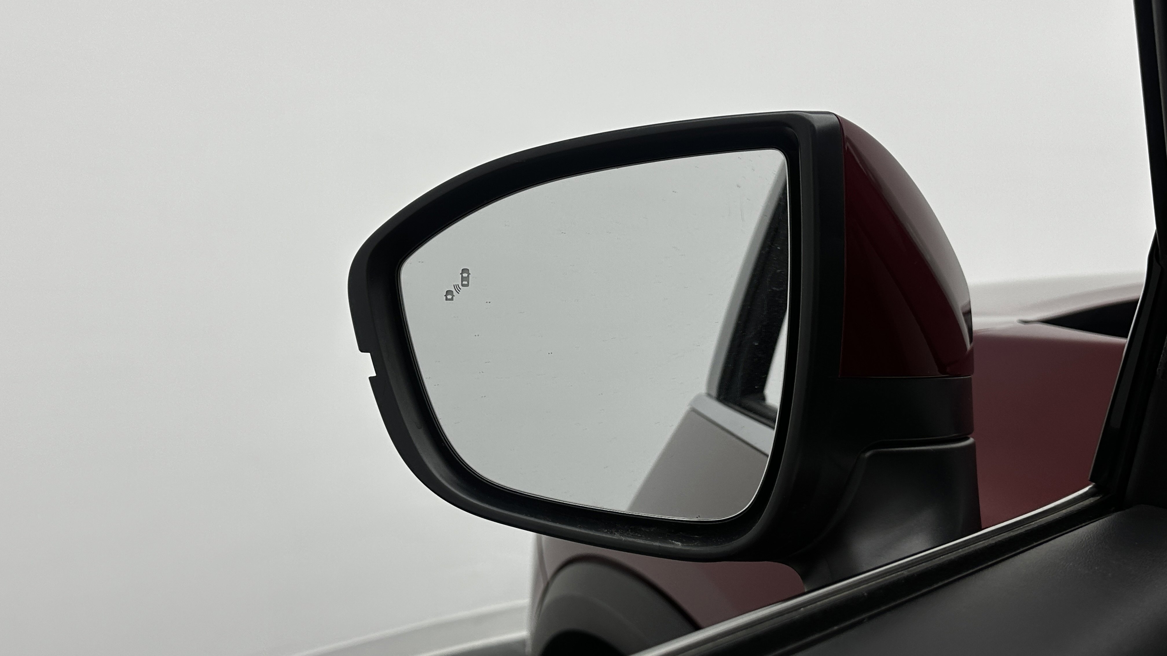 Used 2022 Nissan Pathfinder SL FWD image 13