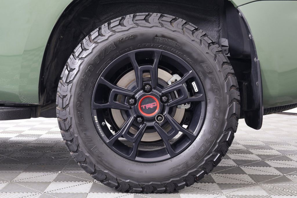 Used 2020 Toyota Sequoia TRD Pro w/ Carpet Mat Package (TMS) AWD/4WD image 17