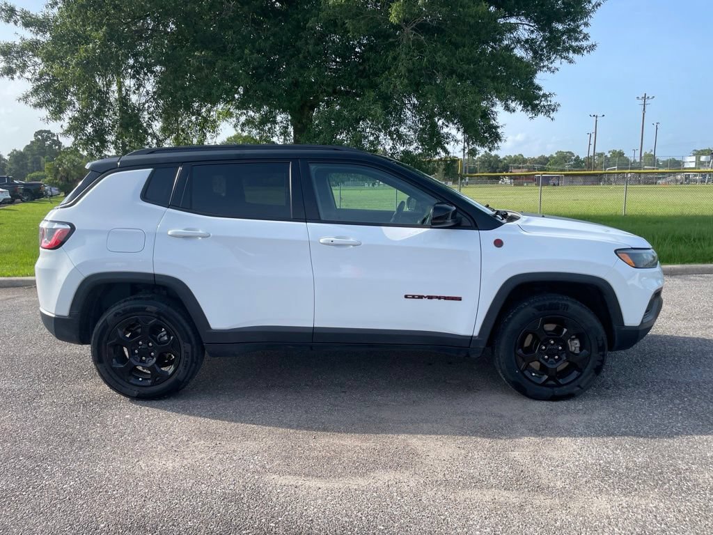 Used 2023 Jeep Compass Trailhawk AWD/4WD image 9