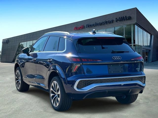 New 2026 Audi Q3 quattro 2.0T AWD/4WD image 3