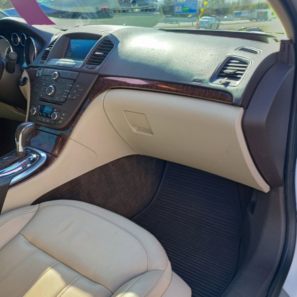 Used 2013 Buick Regal Premium FWD image 22