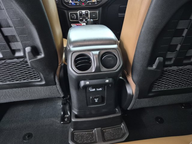 Used 2022 Jeep Wrangler Unlimited Rubicon 4xe w/ Dual Top Group AWD/4WD image 19
