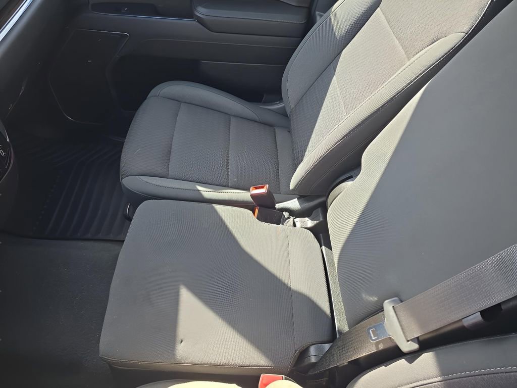 Used 2022 Chevrolet Silverado 1500 LT AWD/4WD image 25