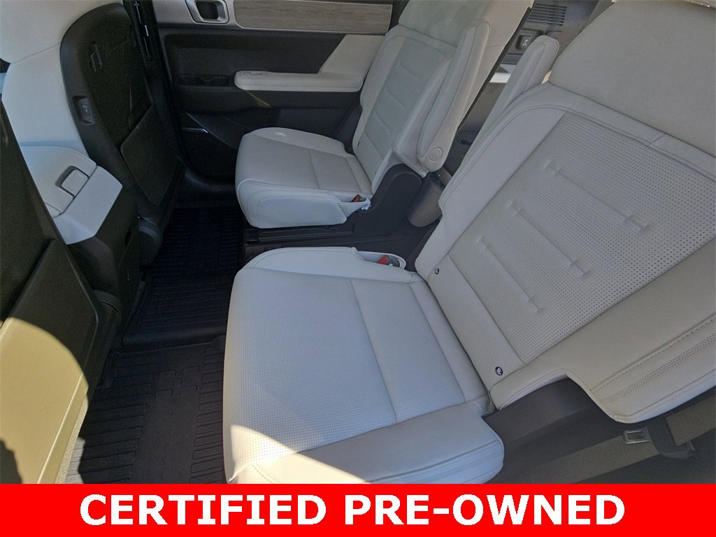 Used 2025 Hyundai Santa Fe Calligraphy image 16