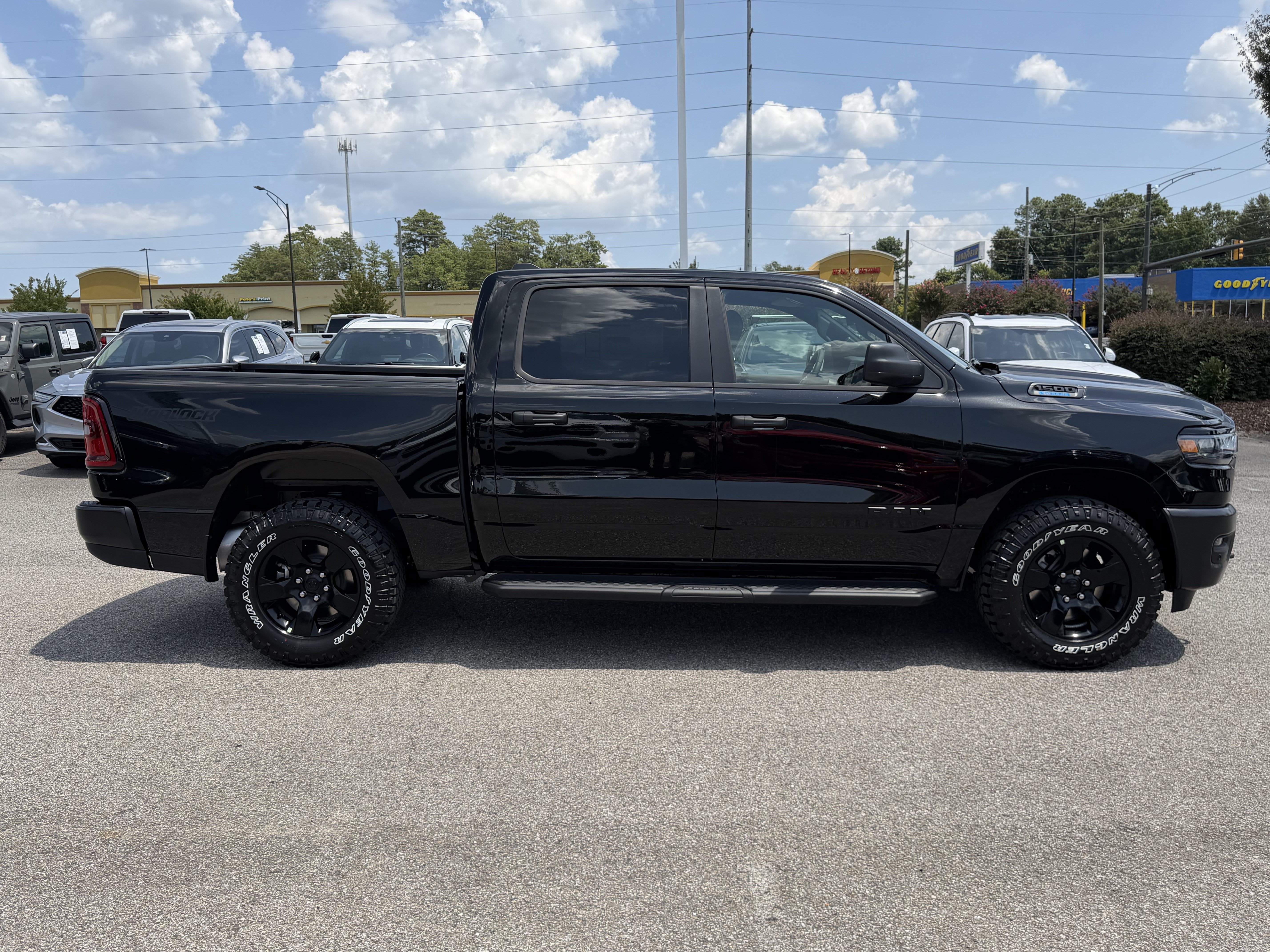 New 2026 RAM 1500 Warlock AWD/4WD image 11