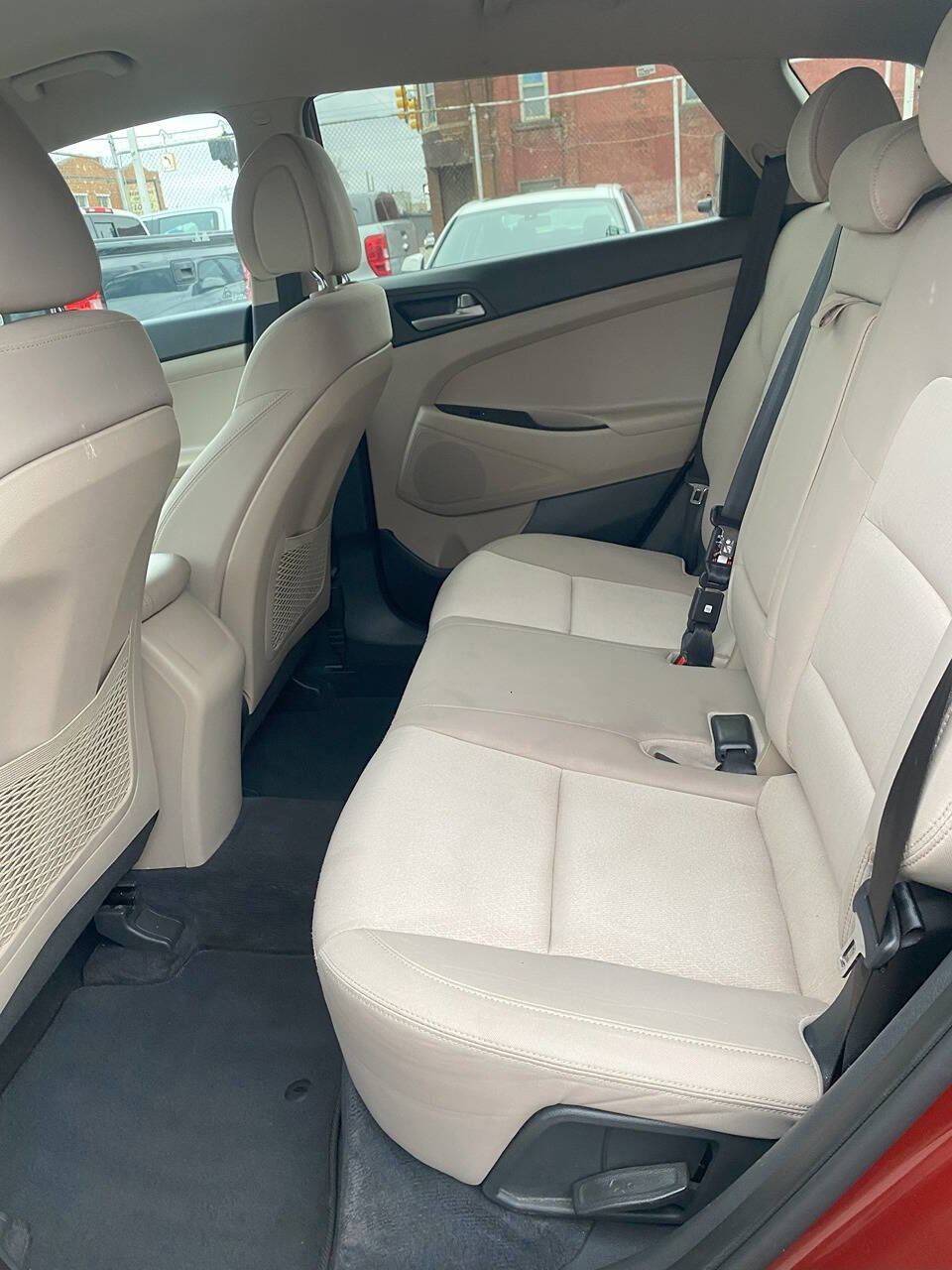 Used 2018 Hyundai Tucson SEL image 11