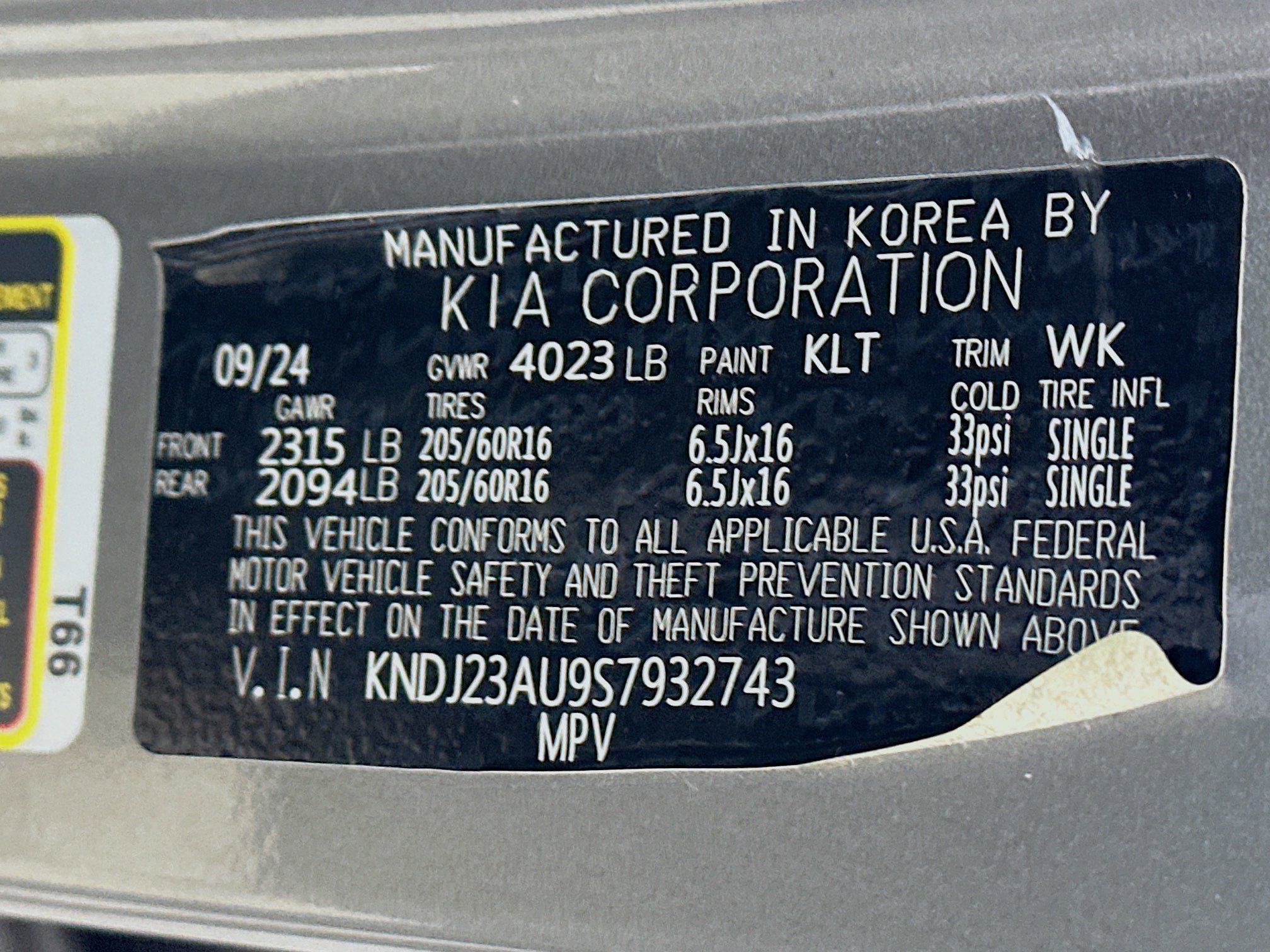 Used 2025 Kia Soul LX w/ LX Technology Package FWD image 12