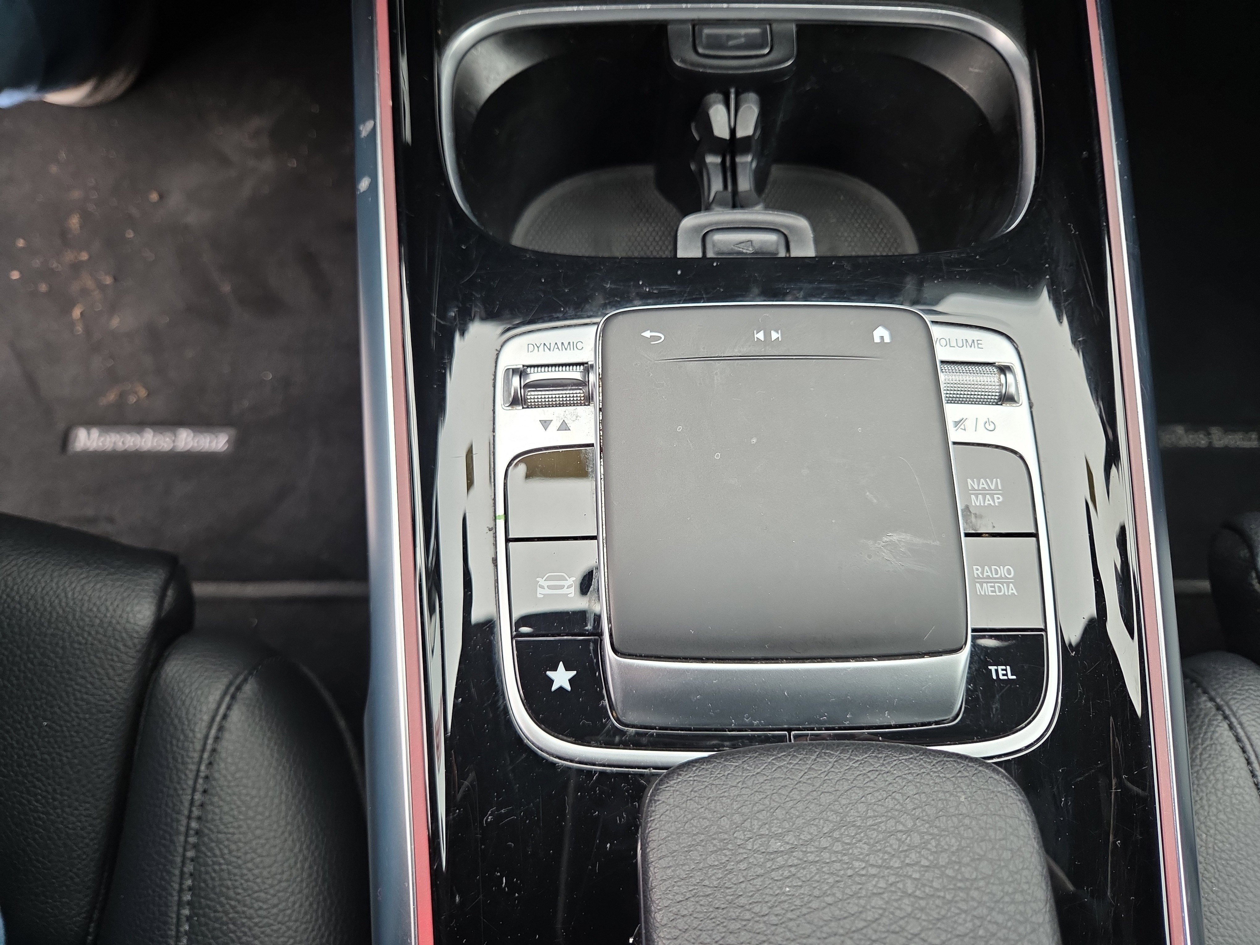 Used 2020 Mercedes-Benz GLB 250 4MATIC image 23