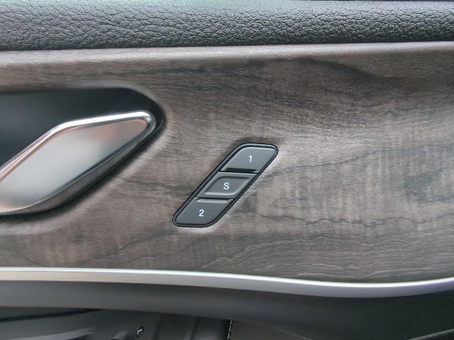 New 2027 Jeep Grand Cherokee Limited AWD/4WD image 14