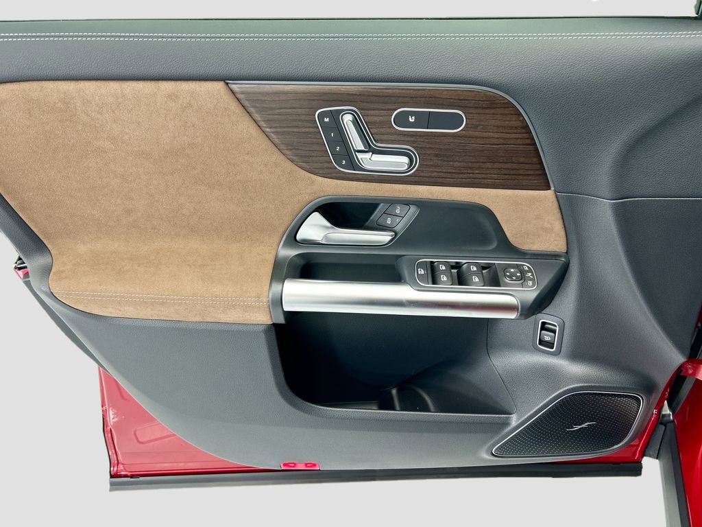 New 2026 Mercedes-Benz GLA 35 AMG 4MATIC image 23