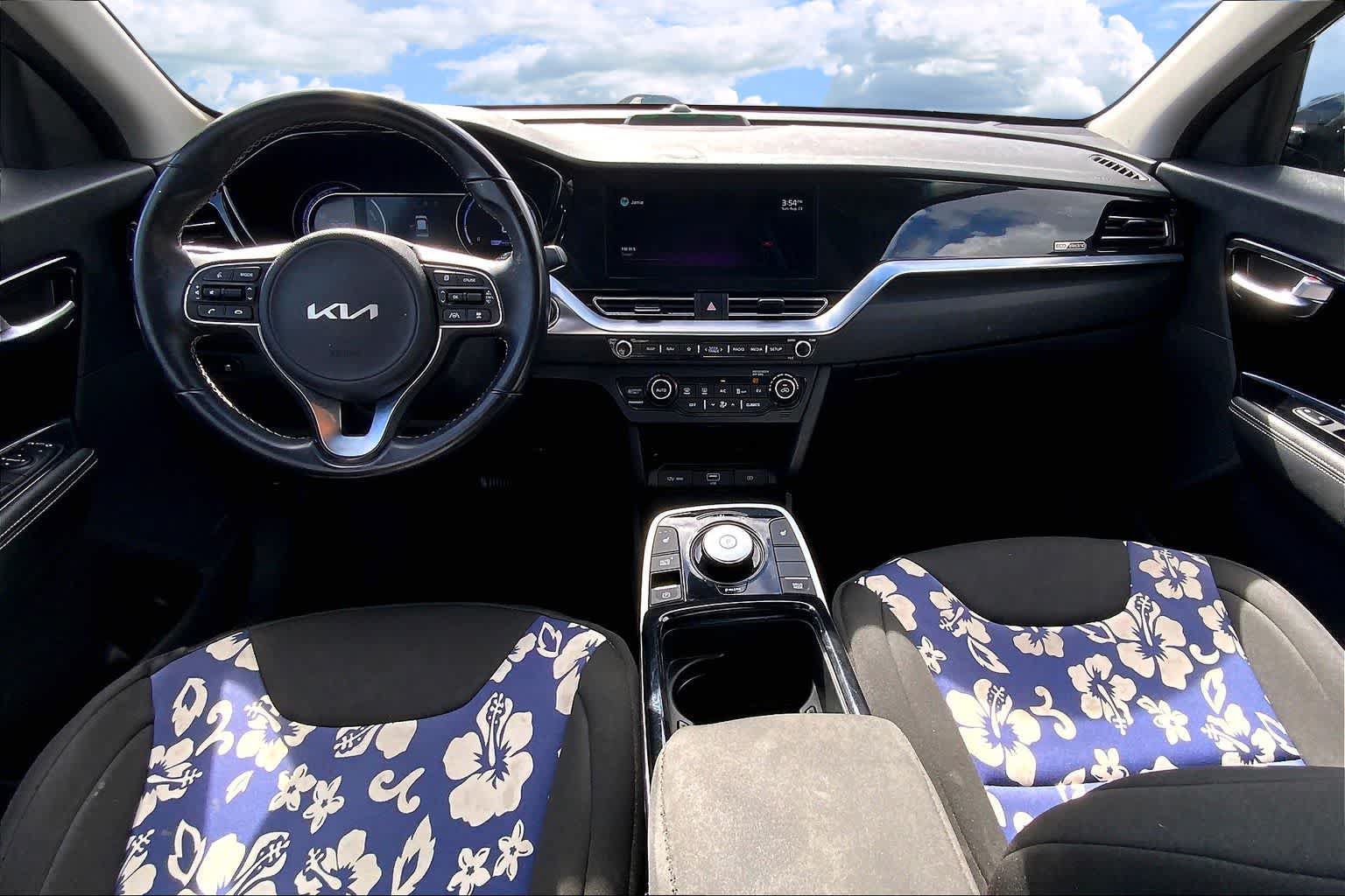 Used 2022 Kia Niro EX FWD image 10