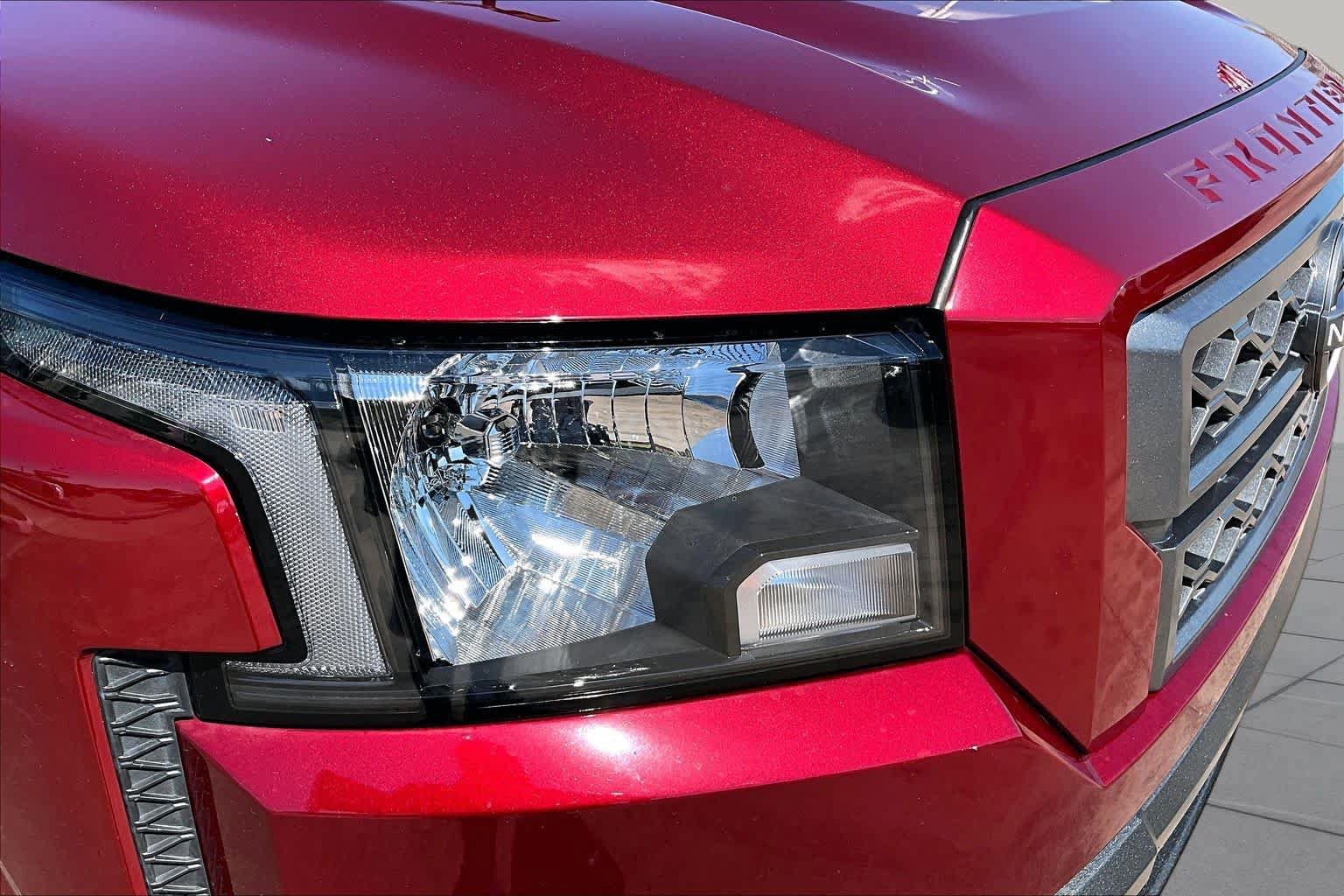 Certified 2024 Nissan Frontier SV w/ SV Convenience Package RWD image 28