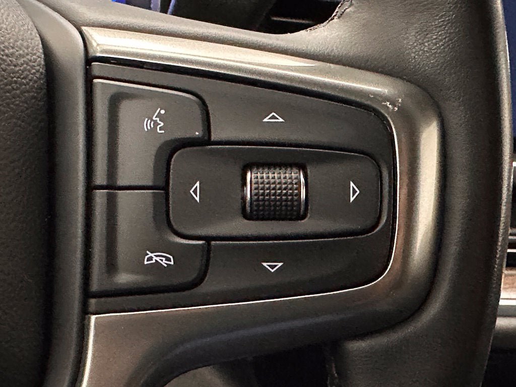 Used 2023 Chevrolet Silverado 1500 LT AWD/4WD image 13