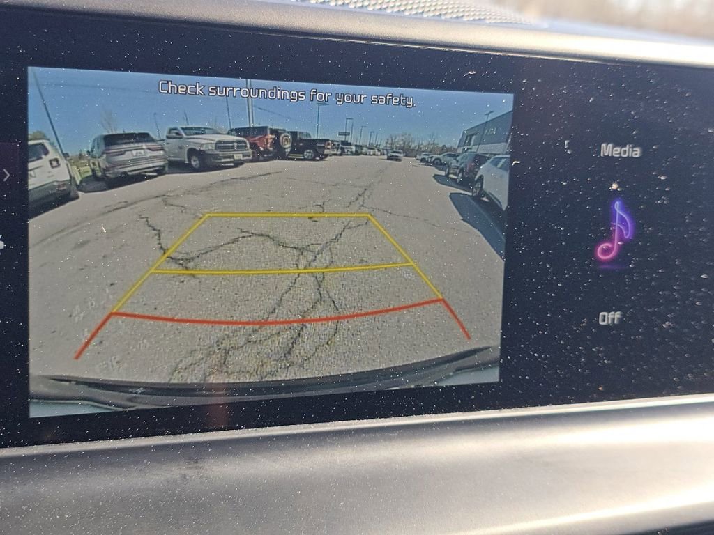 Used 2024 Kia Seltos EX image 32