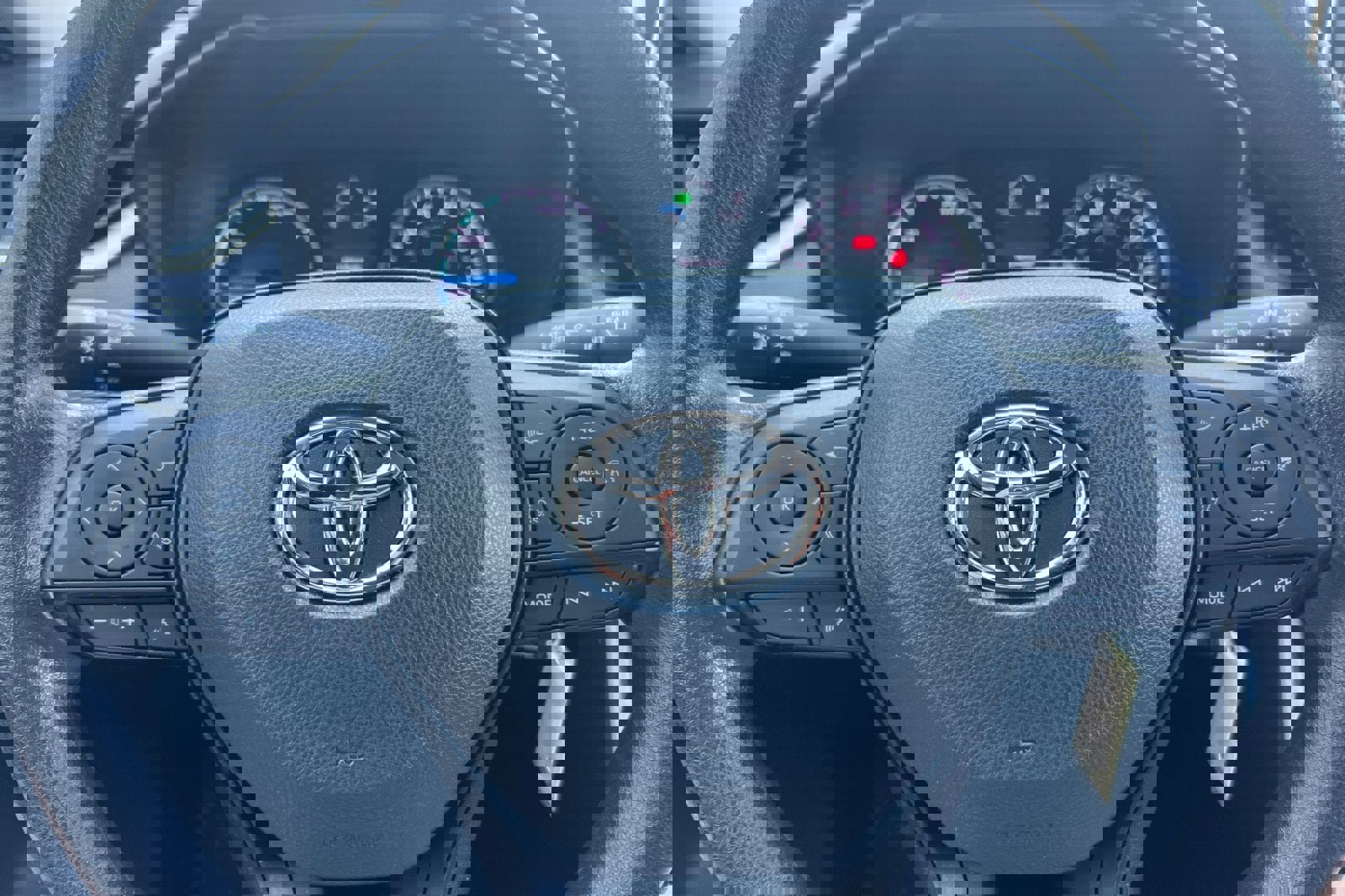 Certified 2022 Toyota RAV4 LE image 22