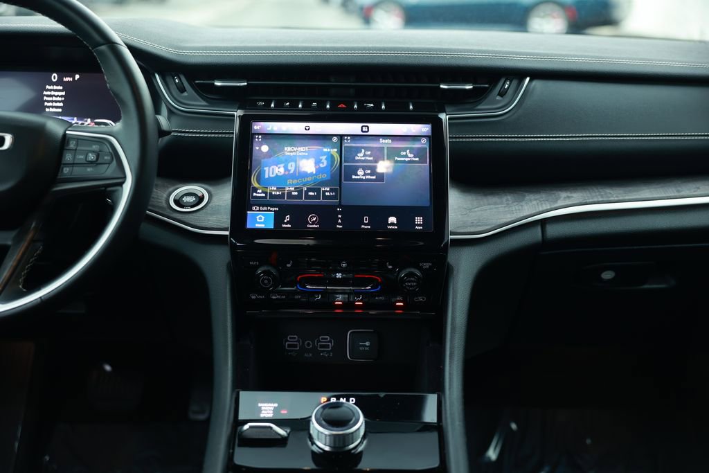 Used 2022 Jeep Grand Cherokee L Limited image 26