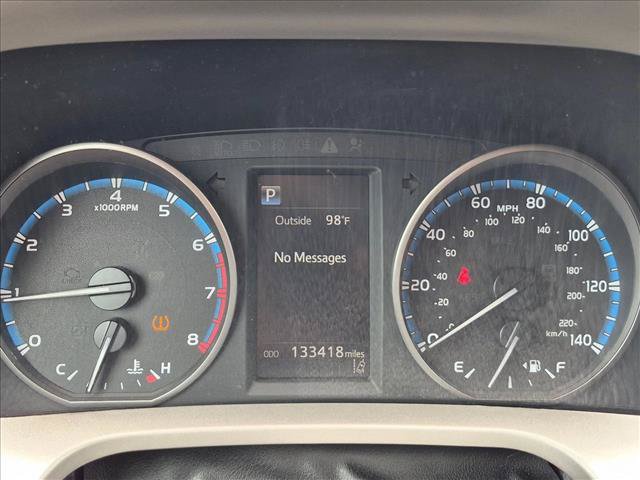 Used 2017 Toyota RAV4 LE FWD image 9