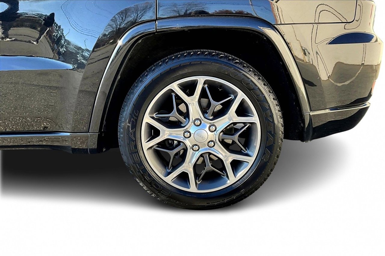 Used 2019 Jeep Grand Cherokee Overland image 34