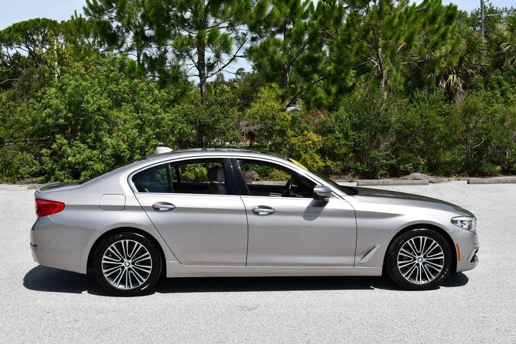 Used 2017 BMW 530i RWD image 7
