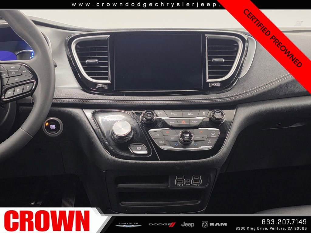 Certified 2024 Chrysler Pacifica Select image 17