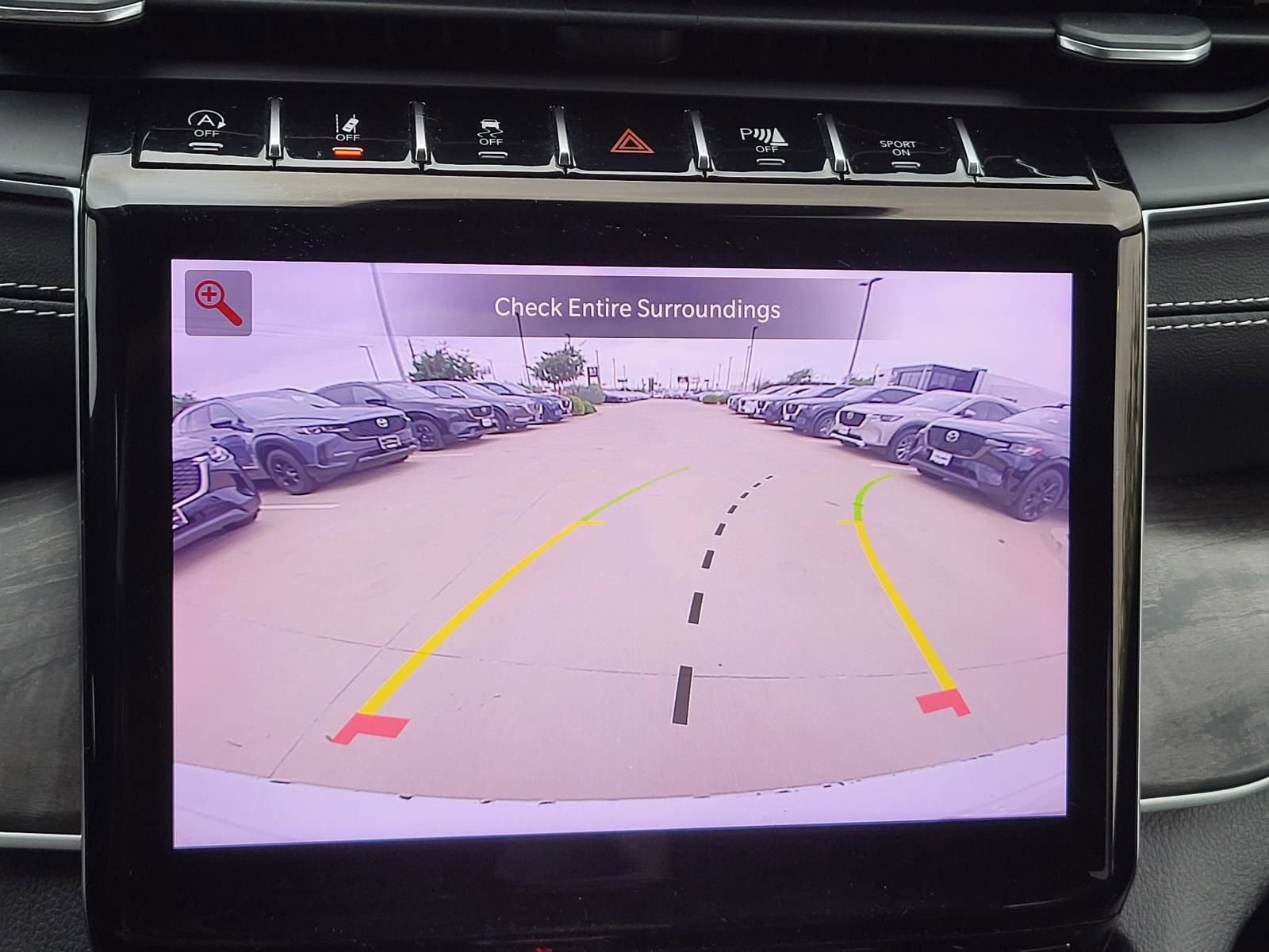 Used 2023 Jeep Grand Cherokee Limited w/ Black Appearance Package image 22