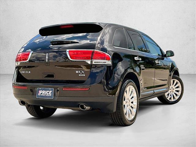 Used 2013 Lincoln MKX AWD image 2
