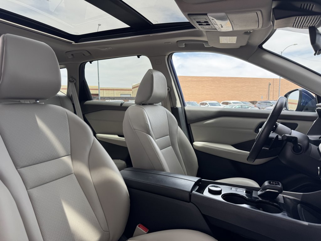Used 2023 Nissan Rogue SV w/ SV Premium Package AWD/4WD image 43