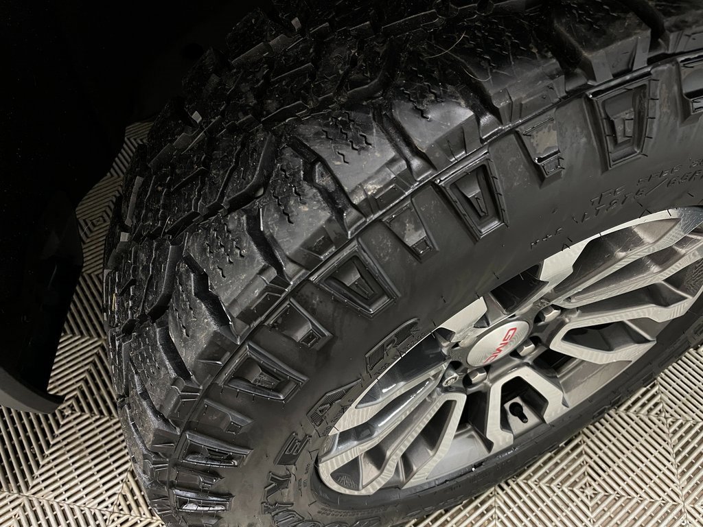 Used 2021 GMC Sierra 1500 AT4 w/ AT4 Premium Package image 57