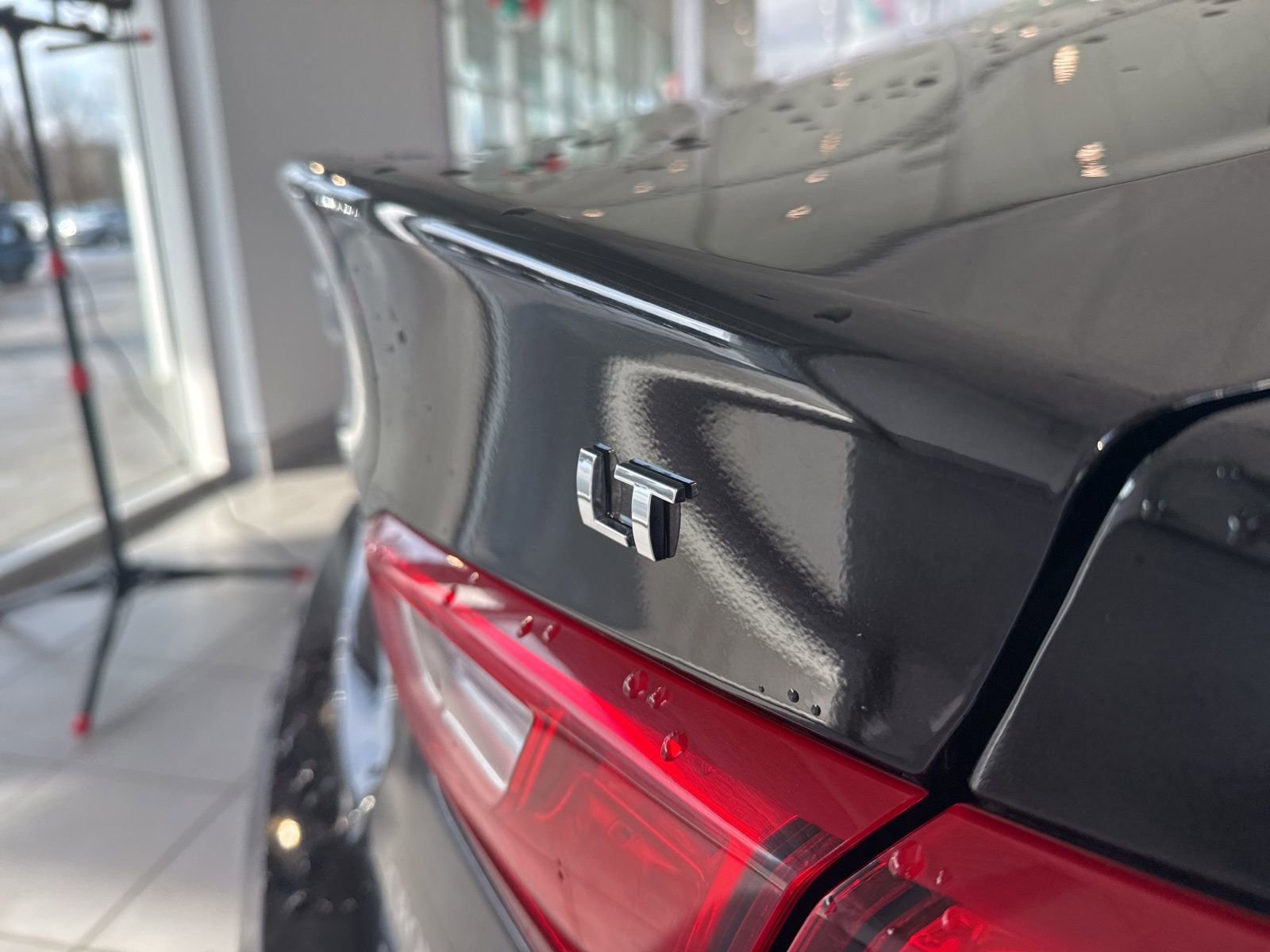 Used 2023 Chevrolet Malibu LT image 9