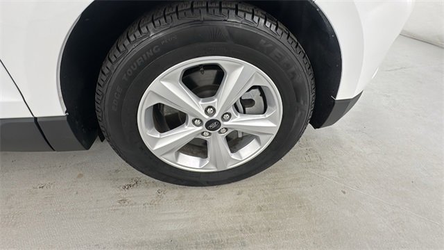 Used 2024 Ford Edge SE image 9