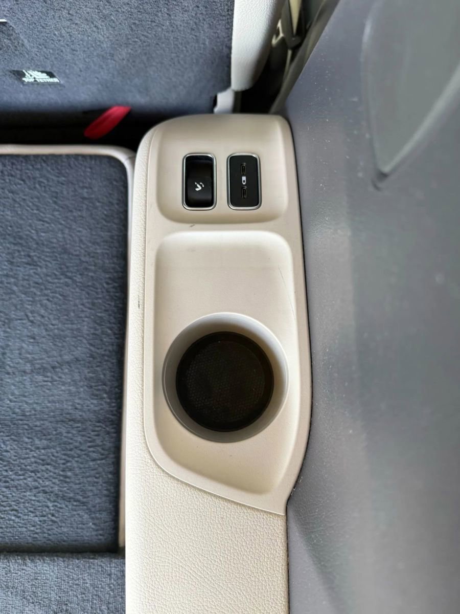 Used 2020 Mercedes-Benz GLS 450 4MATIC image 30